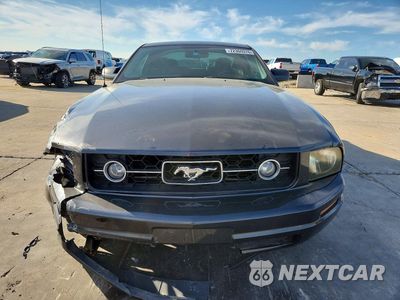 Piąte zdjęcie samochodu w środku: 2007 FORD MUSTANG VIN:1ZVFT80N875207600 - miniatura