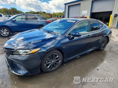 2020 TOYOTA CAMRY LE 4T1C11AK9LU985651 - główne zdjęcie licytacji z USA - miniatura