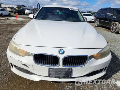Piąte zdjęcie samochodu w środku: 2013 BMW 328 I VIN:WBA3A5C54DF603256 - miniatura