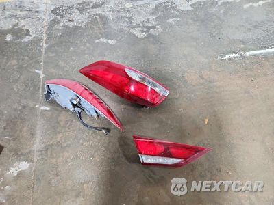 Zdjęcie 12 z 13 samochodu: 2018 HYUNDAI ELANTRA SEL VIN:5NPD84LF6JH220636 - miniatura
