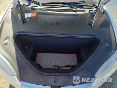 Zdjęcie 11 z 12 samochodu: 2018 TESLA MODEL S VIN:5YJSA1E20JF281760 - miniatura