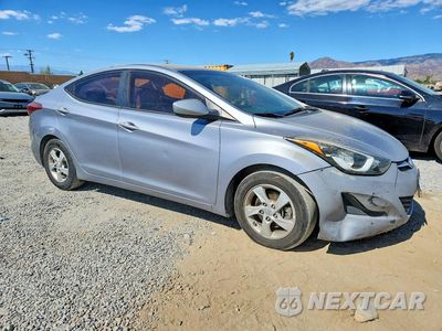 Czwarte zdjęcie samochodu z boku: 2015 HYUNDAI ELANTRA SE VIN:5NPDH4AEXFH558767 - miniatura