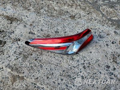 Zdjęcie 12 z 13 samochodu: 2019 TOYOTA CAMRY SE VIN:4T1B11HK6KU189181 - miniatura