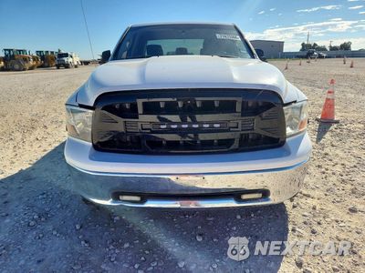 Piąte zdjęcie samochodu w środku: 2010 DODGE RAM 1500 VIN:1D7RB1CP4AS235870 - miniatura