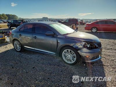 Czwarte zdjęcie samochodu z boku: 2011 SUZUKI KIZASHI SPORT GTS VIN:JS2RE9A67B6110095 - miniatura