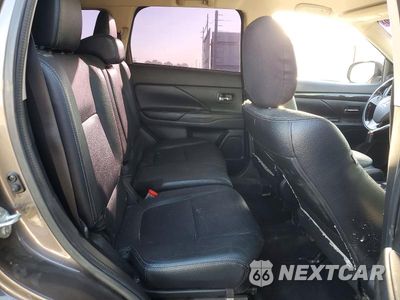 Zdjęcie 11 z 13 samochodu: 2017 MITSUBISHI OUTLANDER SE VIN:JA4AD3A36HZ018829 - miniatura