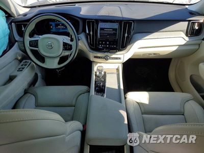 Zdjęcie 8 z 13 samochodu: 2023 VOLVO XC60 ULTIMATE VIN:YV4L12DA1P1378936 - miniatura