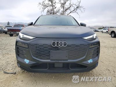 Piąte zdjęcie samochodu w środku: 2025 AUDI Q6 E-TRON PREMIUM PLUS VIN:WA124BGF9SA004932 - miniatura