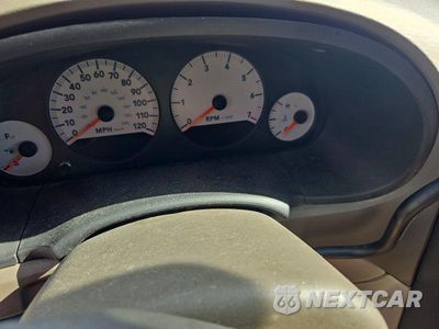 Zdjęcie 9 z 13 samochodu: 2005 DODGE GRAND CARAVAN SE VIN:1D4GP24R85B318686 - miniatura