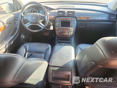 Zdjęcie 8 z 13 samochodu: 2012 MERCEDES-BENZ R 350 4MATIC VIN:4JGCB5HEXCA138319 - miniatura