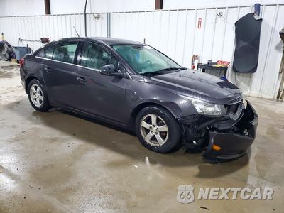 Czwarte zdjęcie samochodu z boku: 2014 CHEVROLET CRUZE LT VIN:1G1PC5SB4E7180186 - miniatura