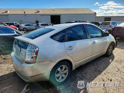 Trzecie zdjęcie samochodu z tyłu: 2005 TOYOTA PRIUS BASE VIN:JTDKB20U257044565 - miniatura