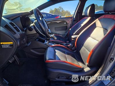Zdjęcie 7 z 13 samochodu: 2017 KIA FORTE5 SX VIN:3KPFN5A31HE127067 - miniatura