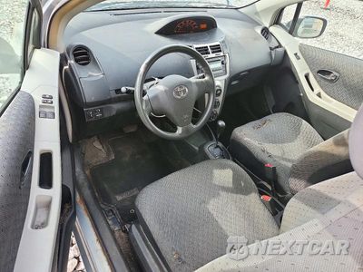 Zdjęcie 8 z 12 samochodu: 2011 TOYOTA YARIS BASE VIN:JTDJT4K33B5341179 - miniatura