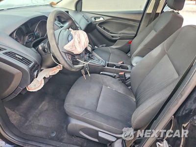Zdjęcie 7 z 13 samochodu: 2018 FORD FOCUS SE VIN:1FADP3FE5JL209046 - miniatura