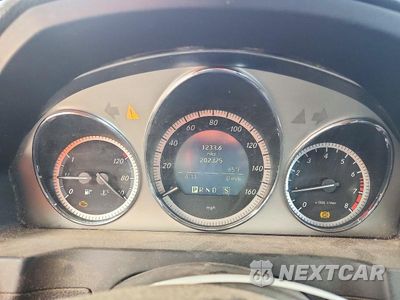 Zdjęcie 9 z 12 samochodu: 2009 MERCEDES-BENZ C 300 VIN:WDDGF54X29F203800 - miniatura