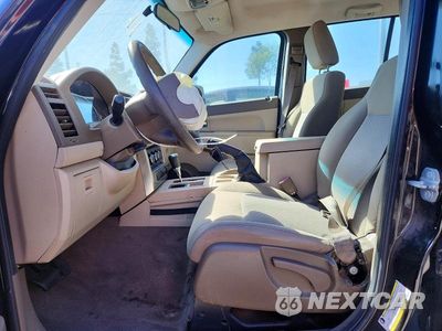Zdjęcie 7 z 13 samochodu: 2009 JEEP LIBERTY SPORT VIN:1J8GP28K59W532407 - miniatura