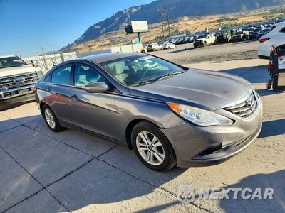 Czwarte zdjęcie samochodu z boku: 2013 HYUNDAI SONATA GLS VIN:5NPEB4AC2DH735605 - miniatura
