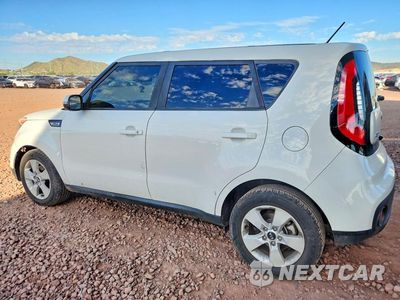 Drugie zdjęcie samochodu z przodu: 2019 KIA SOUL BASE VIN:KNDJN2A2XK7674586 - miniatura