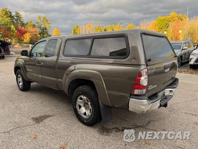 Trzecie zdjęcie samochodu z tyłu: 2010 TOYOTA TACOMA V6 VIN:5TEUU4EN6AZ733639 - miniatura