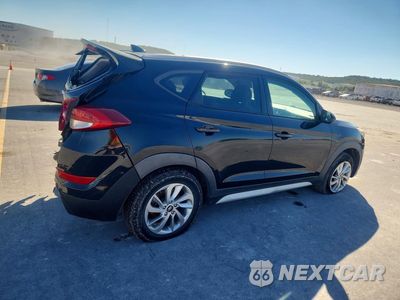 Trzecie zdjęcie samochodu z tyłu: 2018 HYUNDAI TUCSON SEL VIN:KM8J33A47JU603497 - miniatura