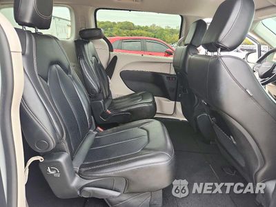 Zdjęcie 11 z 13 samochodu: 2023 CHRYSLER PACIFICA TOURING L VIN:2C4RC1BG6PR620690 - miniatura