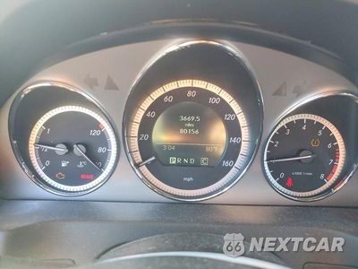 Zdjęcie 9 z 12 samochodu: 2010 MERCEDES-BENZ C 300 4MATIC VIN:WDDGF8BB4AR111101 - miniatura