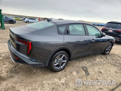 Trzecie zdjęcie samochodu z tyłu: 2026 KIA K4 LXS VIN:3KPFT4DE2TE297816 - miniatura