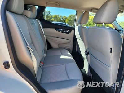 Zdjęcie 11 z 13 samochodu: 2018 NISSAN ROGUE SPORT SV VIN:JN1BJ1CP4JW158105 - miniatura
