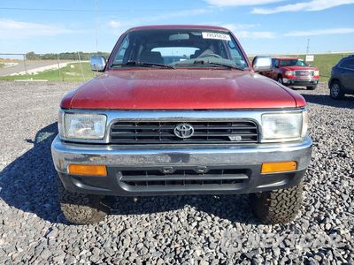 Piąte zdjęcie samochodu w środku: 1994 TOYOTA 4RUNNER SR5 V6 VIN:JT3VN39W5R0150770 - miniatura
