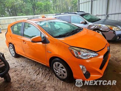 Czwarte zdjęcie samochodu z boku: 2016 TOYOTA PRIUS C THREE VIN:JTDKDTB39G1136895 - miniatura