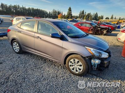 Czwarte zdjęcie samochodu z boku: 2017 HYUNDAI ACCENT SE VIN:KMHCT4AE3HU196618 - miniatura