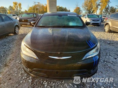 Piąte zdjęcie samochodu w środku: 2015 CHRYSLER 200 S VIN:1C3CCCDG2FN553469 - miniatura