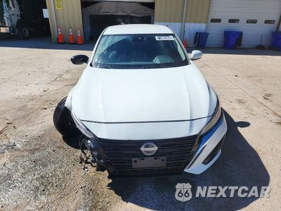 Piąte zdjęcie samochodu w środku: 2023 NISSAN ALTIMA S VIN:1N4BL4BV3PN324952 - miniatura