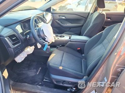 Zdjęcie 7 z 14 samochodu: 2024 NISSAN ROGUE SV VIN:5N1BT3BA9RC754867 - miniatura