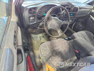 Zdjęcie 8 z 12 samochodu: 1998 GMC SONOMA VIN:1GTCS14X6WK500150 - miniatura