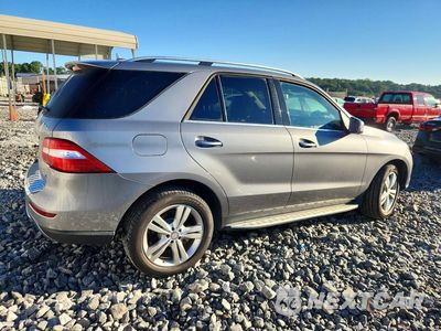 Trzecie zdjęcie samochodu z tyłu: 2015 MERCEDES-BENZ ML 350 4MATIC VIN:4JGDA5HB0FA608083 - miniatura