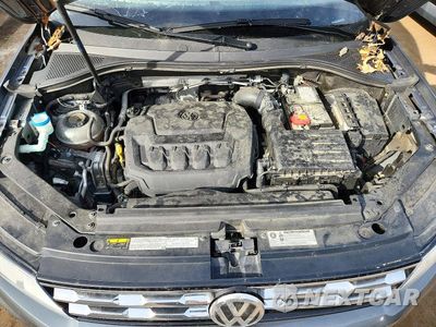Zdjęcie 12 z 13 samochodu: 2018 VOLKSWAGEN TIGUAN SE VIN:3VV2B7AX0JM132456 - miniatura