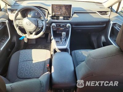 Zdjęcie 8 z 12 samochodu: 2025 TOYOTA RAV4 XLE VIN:2T3W1RFV4SC364968 - miniatura