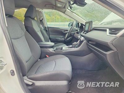 Zdjęcie 7 z 13 samochodu: 2020 TOYOTA RAV4 HYBRID XLE VIN:2T3RWRFV9LW049128 - miniatura