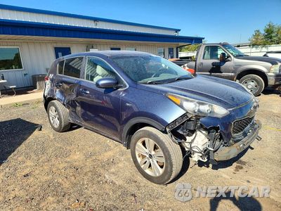 Czwarte zdjęcie samochodu z boku: 2017 KIA SPORTAGE LX VIN:KNDPMCAC1H7199821 - miniatura