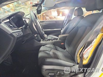 Zdjęcie 7 z 12 samochodu: 2018 HYUNDAI SONATA SEL VIN:5NPE34AF7JH656370 - miniatura