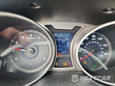Zdjęcie 9 z 12 samochodu: 2014 HYUNDAI VELOSTER BASE VIN:KMHTC6AD9EU211850 - miniatura