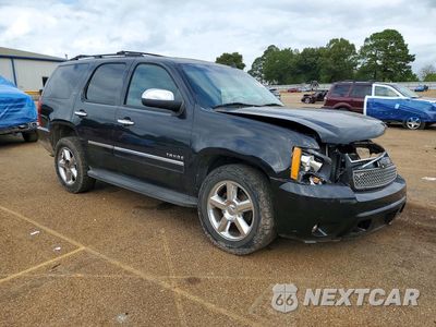 Czwarte zdjęcie samochodu z boku: 2013 CHEVROLET TAHOE C1500 LTZ VIN:1GNSCCE09DR139949 - miniatura