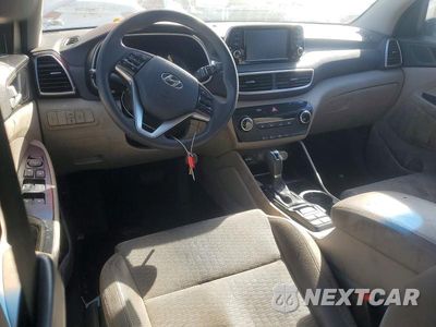 Zdjęcie 8 z 13 samochodu: 2019 HYUNDAI TUCSON SE VIN:KM8J2CA43KU846955 - miniatura