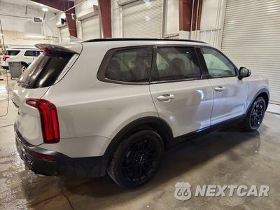 Trzecie zdjęcie samochodu z tyłu: 2022 KIA TELLURIDE EX VIN:5XYP3DHC3NG322032 - miniatura