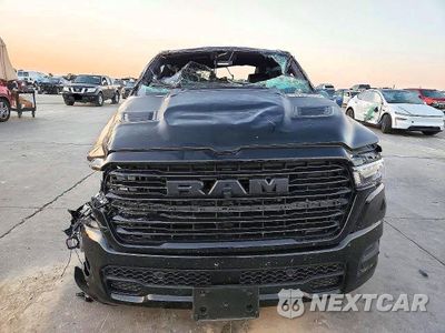 Piąte zdjęcie samochodu w środku: 2026 RAM 1500 LARAMIE VIN:1C6RREJP1TN346336 - miniatura