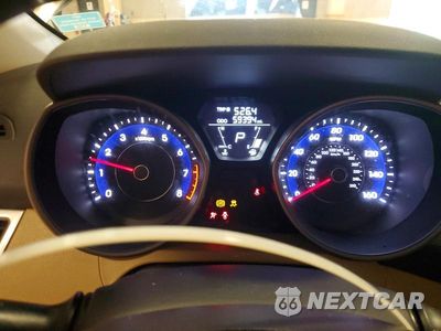 Zdjęcie 9 z 12 samochodu: 2013 HYUNDAI ELANTRA GLS VIN:5NPDH4AE6DH419300 - miniatura