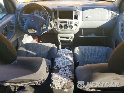 Zdjęcie 8 z 13 samochodu: 2003 FORD ESCAPE XLT VIN:1FMYU93193KB13286 - miniatura