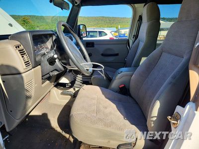 Zdjęcie 7 z 12 samochodu: 2004 JEEP WRANGLER / TJ SE VIN:1J4FA29114P722583 - miniatura